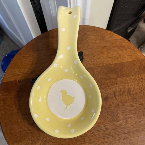 Terramoto Easter Spoon Rest In Yellow With Polka Dots and A Chick - Picture 1 of 3